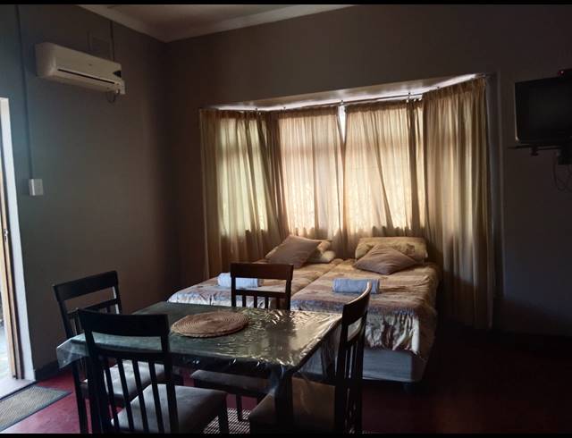 5 BEDROOM HOUSE FOR SALE IN BLUFF